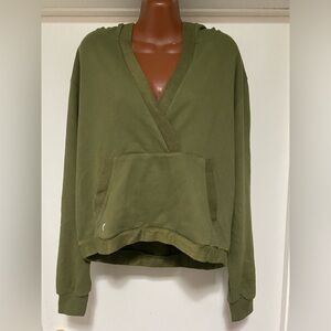 BNWT Zyia olive green Calmness Pocket Hoodie XL